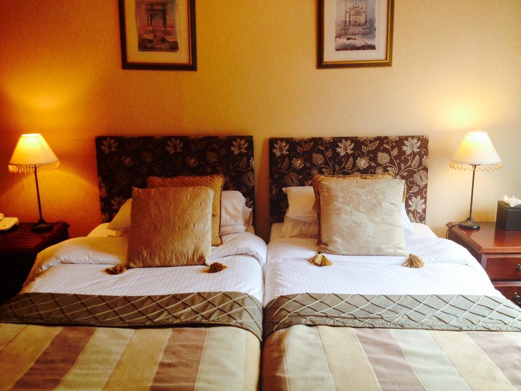 Overton Grange Country Hotel Лъдлоу Стая снимка