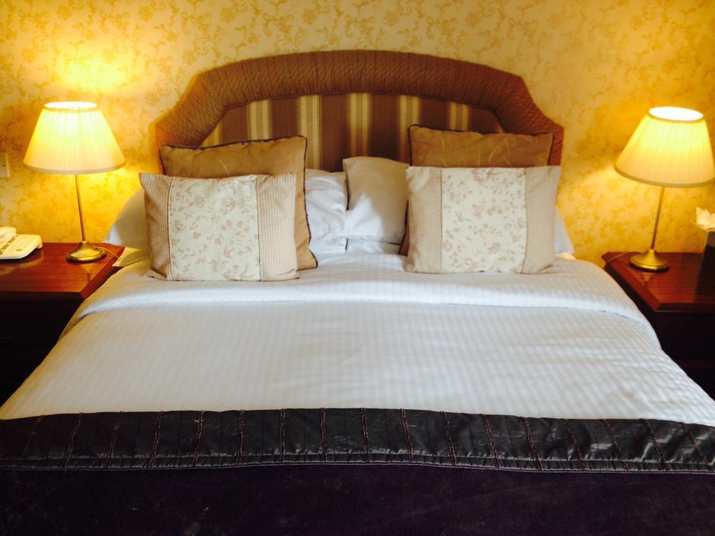 Overton Grange Country Hotel Лъдлоу Стая снимка