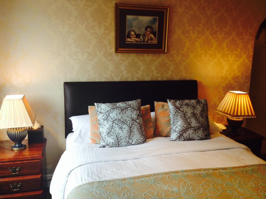 Overton Grange Country Hotel Лъдлоу Стая снимка